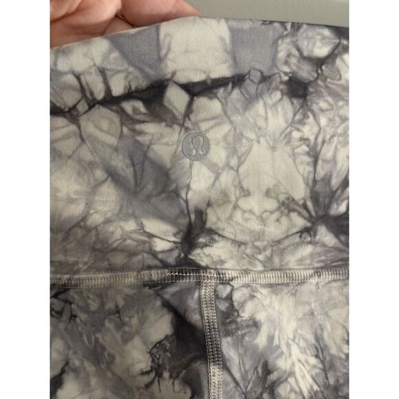 Lululemon Wunder Under High Rise Legging Shibori Tie Dye black white gray Size 8 - Picture 5 of 9